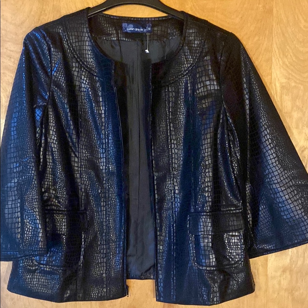 Elegant Black Crocodile-Patterned Women's Jacket
